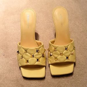 Marc fisher dacorin heeled sandals